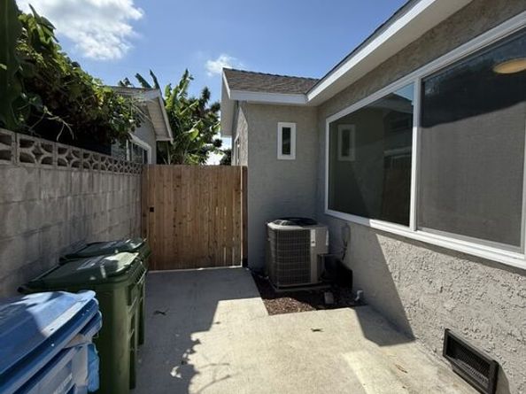 1506 W 54th Street, Los Angeles CA 90062