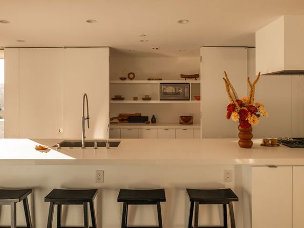 2327 Ewing Street, Los Angeles CA 90039