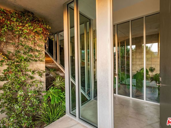 2327 Ewing Street, Los Angeles CA 90039