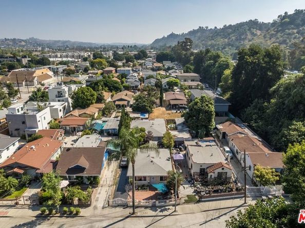 2660 Newell Street, Los Angeles CA 90039