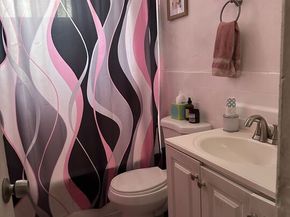 2660 Newell Street, Los Angeles CA 90039