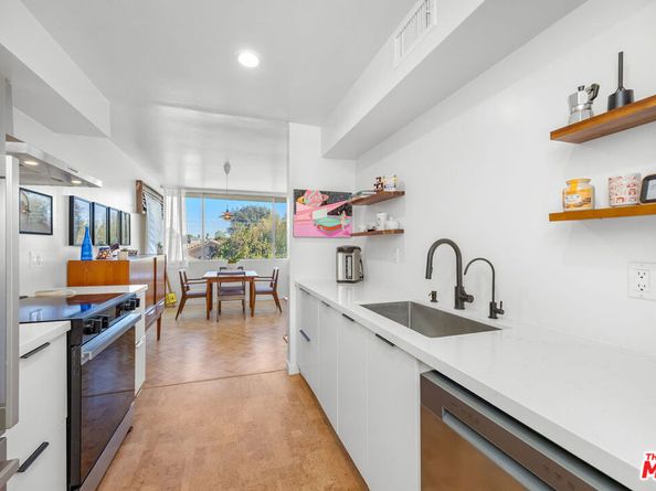 4487 Colbath Avenue 310, Sherman Oaks CA 91423