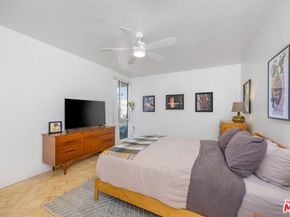 4487 Colbath Avenue 310, Sherman Oaks CA 91423