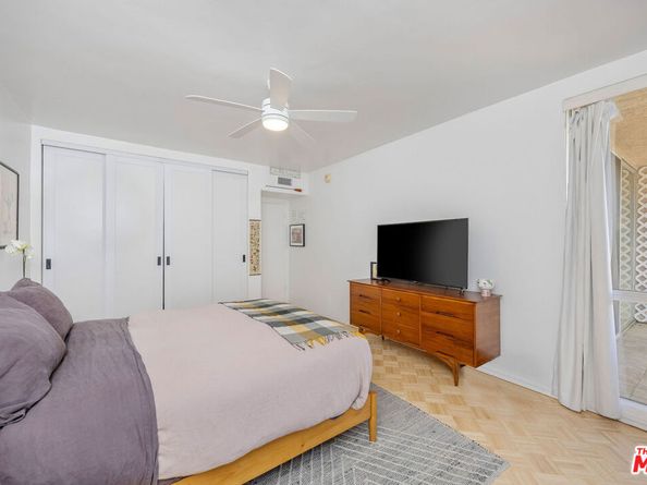 4487 Colbath Avenue 310, Sherman Oaks CA 91423