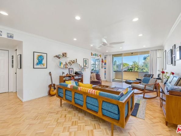 4487 Colbath Avenue 310, Sherman Oaks CA 91423