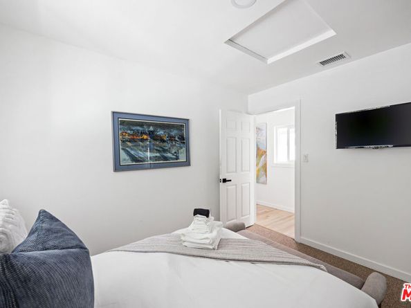 11333 Braddock Drive, Culver City CA 90230