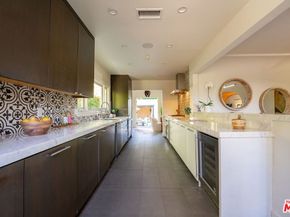 430 N Flores Street, Los Angeles CA 90048