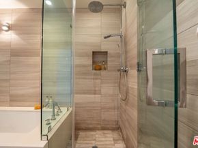 430 N Flores Street, Los Angeles CA 90048