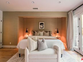 430 N Flores Street, Los Angeles CA 90048