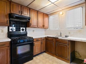 2624 S Garth Avenue, Los Angeles CA 90034