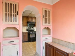 2624 S Garth Avenue, Los Angeles CA 90034