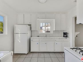 6506 Babcock Avenue, North Hollywood CA 91606