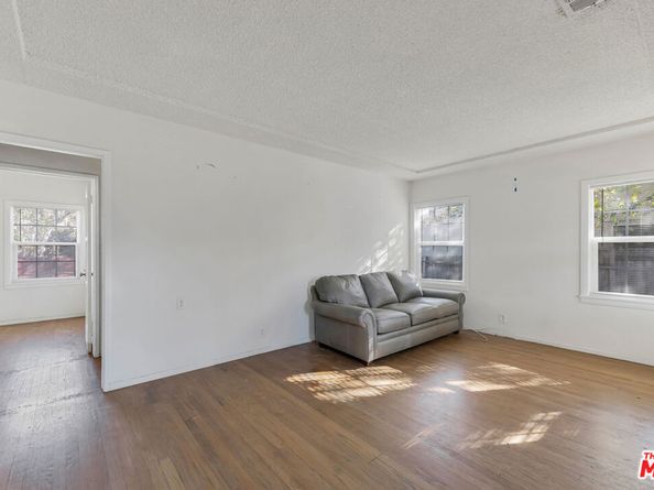 6506 Babcock Avenue, North Hollywood CA 91606