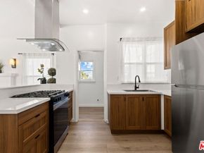 8018 S New Hampshire Avenue, Los Angeles CA 90044