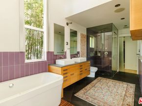 562 Stassi Lane, Santa Monica CA 90402