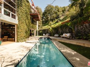 562 Stassi Lane, Santa Monica CA 90402