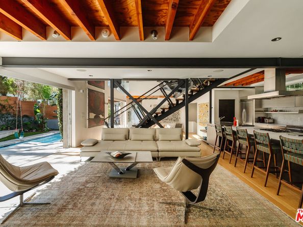 562 Stassi Lane, Santa Monica CA 90402