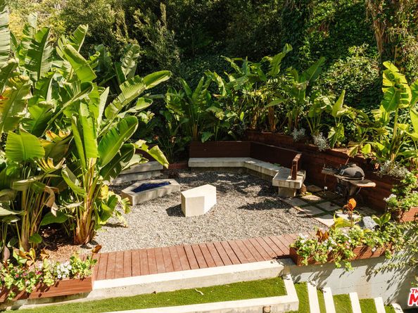 562 Stassi Lane, Santa Monica CA 90402