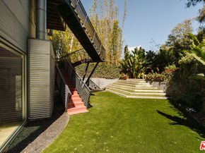 562 Stassi Lane, Santa Monica CA 90402