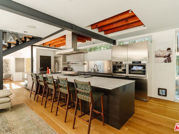 562 Stassi Lane, Santa Monica CA 90402