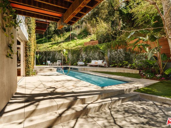 562 Stassi Lane, Santa Monica CA 90402