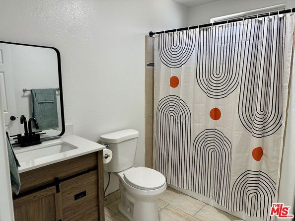 8110 S San Pedro Street, Los Angeles CA 90003