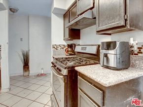 8110 S San Pedro Street, Los Angeles CA 90003