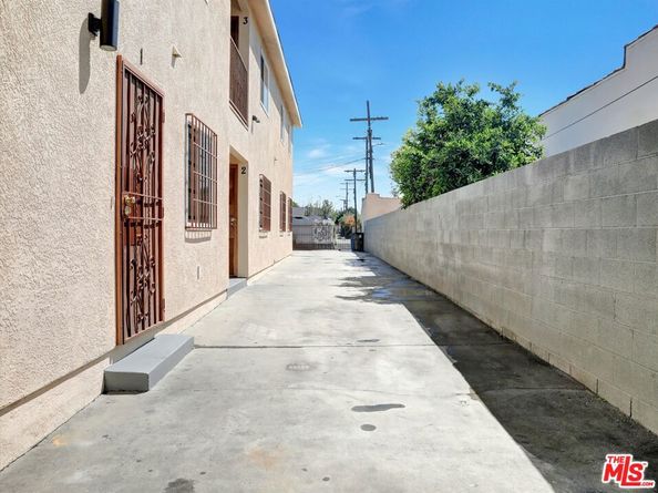 8110 S San Pedro Street, Los Angeles CA 90003