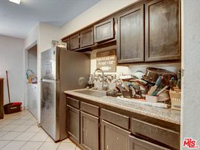 8110 S San Pedro Street, Los Angeles CA 90003