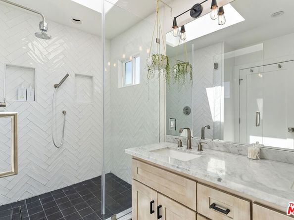 3867 Lyceum Avenue, Los Angeles CA 90066