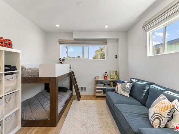3867 Lyceum Avenue, Los Angeles CA 90066
