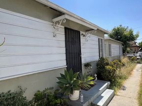 1330 Menlo Avenue, Los Angeles CA 90006