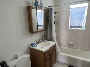 1330 Menlo Avenue, Los Angeles CA 90006