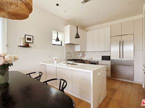 3256 Colony Circle, Los Angeles CA 90027