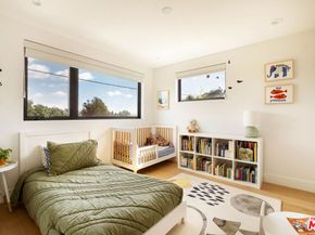 3256 Colony Circle, Los Angeles CA 90027