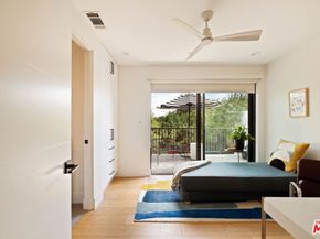 3256 Colony Circle, Los Angeles CA 90027