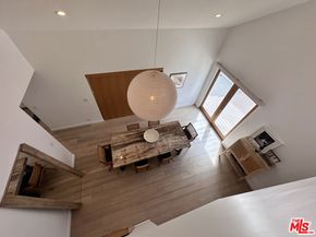 7881 Airlane Avenue, Los Angeles CA 90045