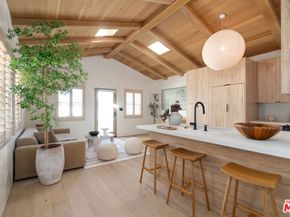 7881 Airlane Avenue, Los Angeles CA 90045
