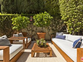 1701 Queens Court, Los Angeles CA 90069