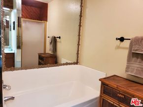4128 W Hood Avenue B, Burbank CA 91505