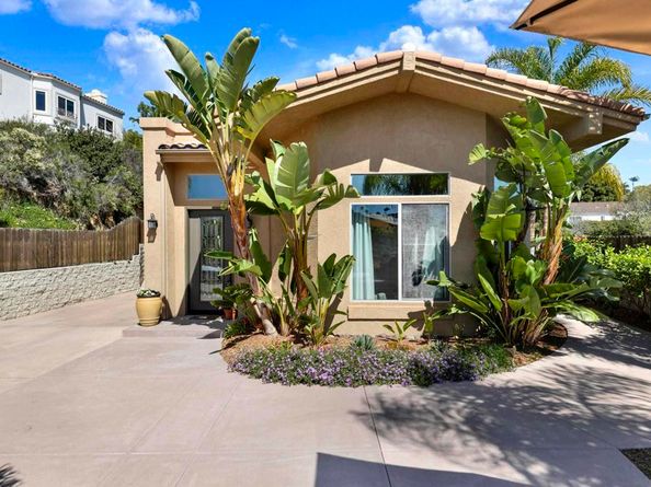 4390 Yuki Ln, Carlsbad CA 92008