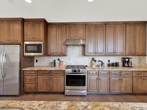 4390 Yuki Ln, Carlsbad CA 92008