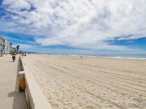 3786 Strandway 1, San Diego CA 92109