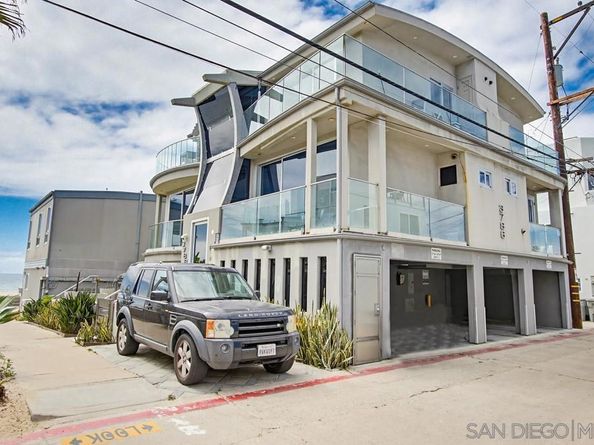 3786 Strandway 1, San Diego CA 92109