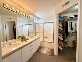 992 S Country Glen Way, Anaheim CA 92808