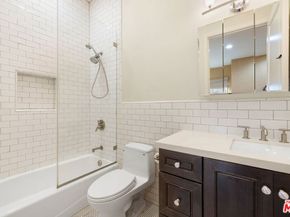 1471 S Durango Avenue, Los Angeles CA 90035