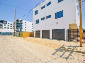 6455 Troost Avenue, North Hollywood CA 91606