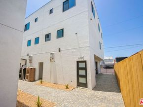 6455 Troost Avenue, North Hollywood CA 91606