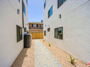 6455 Troost Avenue, North Hollywood CA 91606