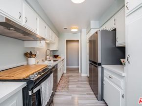 647 Wilcox Avenue 3G, Los Angeles CA 90004